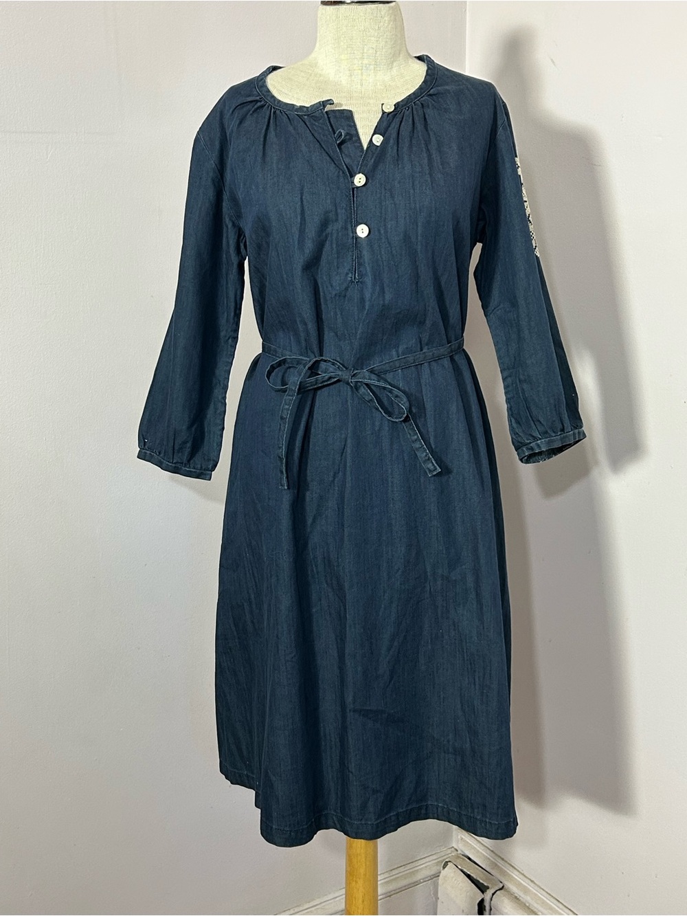 Polarn O Pyret Women’s Embroidered Denim Dress M